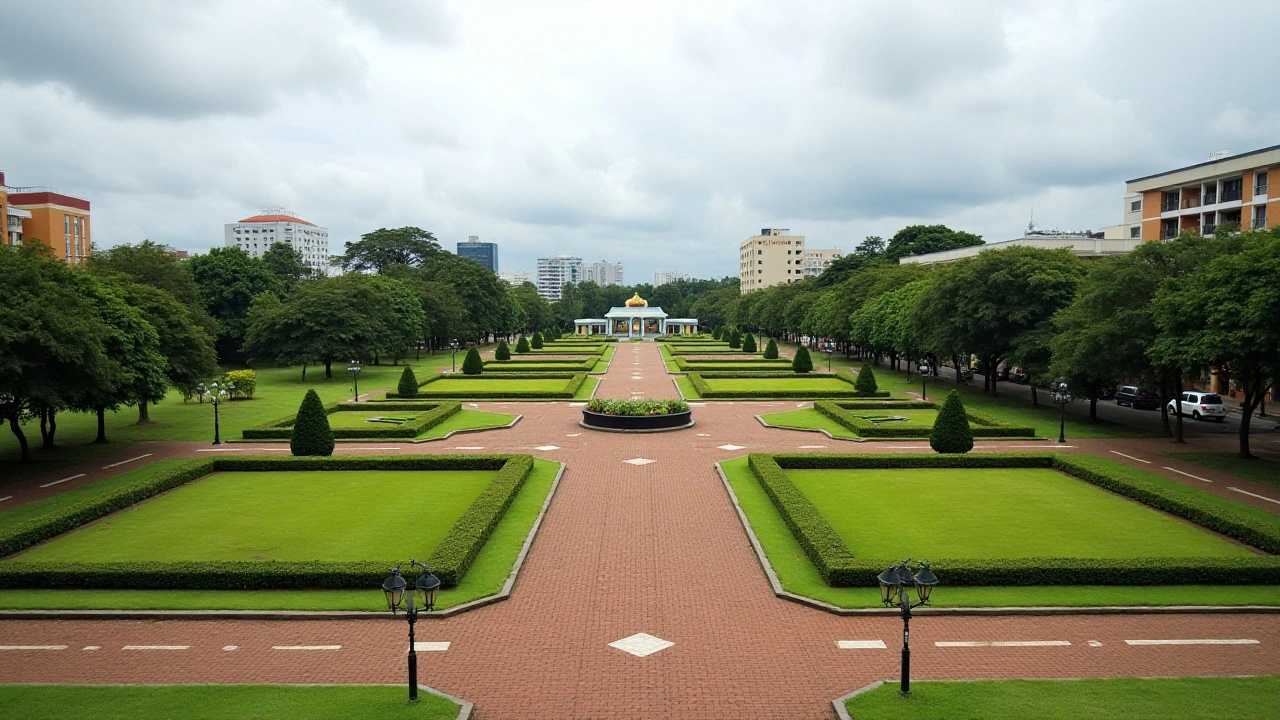 Dia de Finados: Praça da Saudade em Manaus homenageia vítimas de epidemias do século XIX