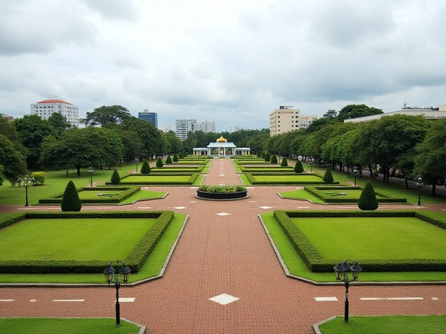 Dia de Finados: Praça da Saudade em Manaus homenageia vítimas de epidemias do século XIX